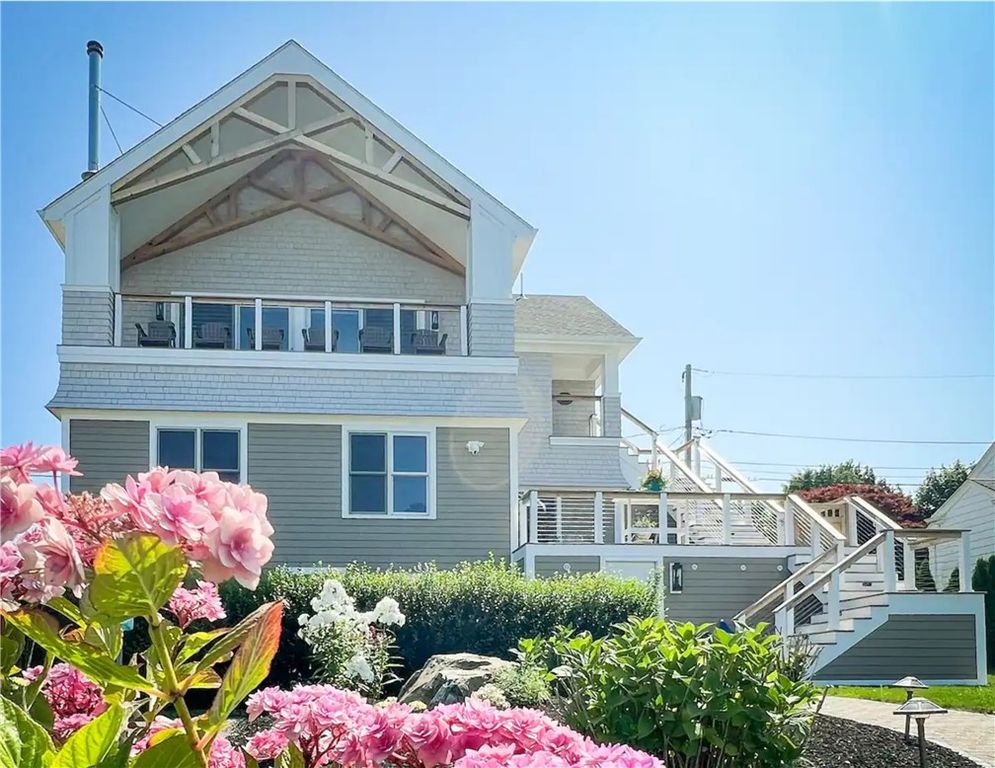 174 Renfrew Avenue 2, Middletown, RI 02842