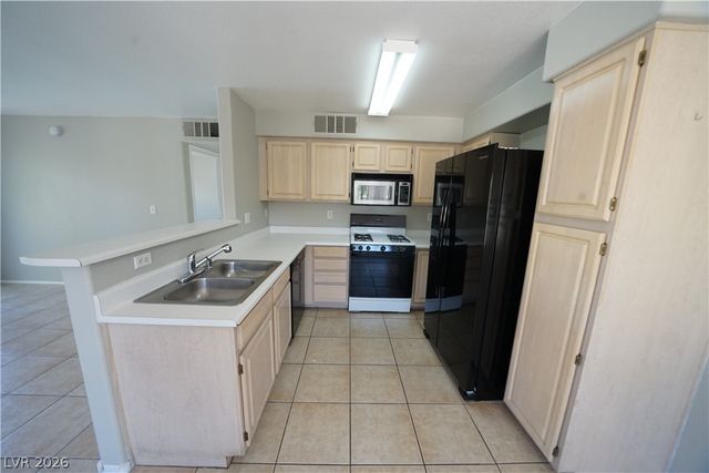 5710 East Tropicana Avenue 2066, Las Vegas, NV 89122