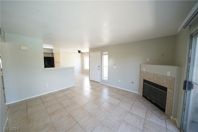 5710 East Tropicana Avenue 2066, Las Vegas, NV 89122