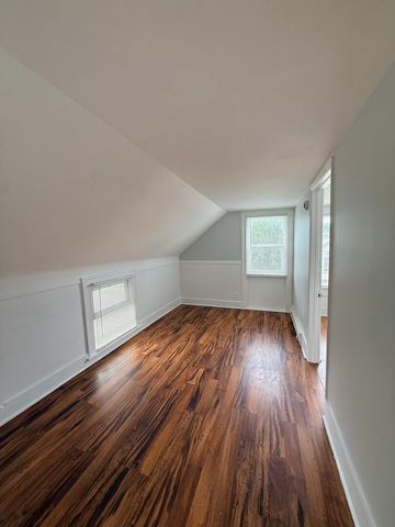 705 North Avenue Upper, Aurora, IL 60505