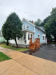 705 North Avenue Upper, Aurora, IL 60505