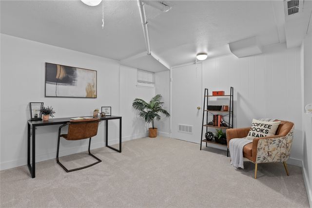 12305 14th Avenue NE, Seattle, WA 98125