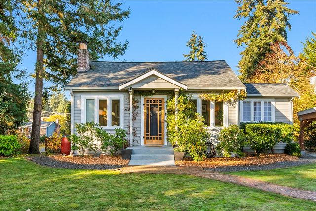 12305 14th Avenue NE, Seattle, WA 98125