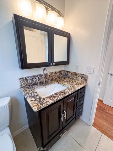 1221 14th STREET, Hermosa Beach, CA 90524