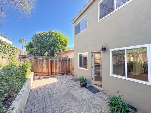 1221 14th STREET, Hermosa Beach, CA 90524