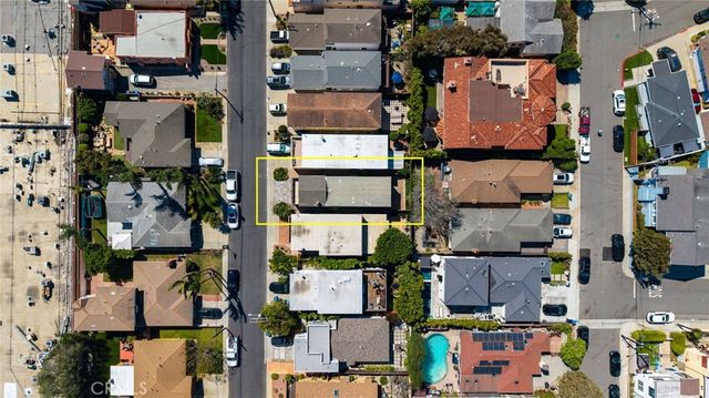 1221 14th STREET, Hermosa Beach, CA 90524