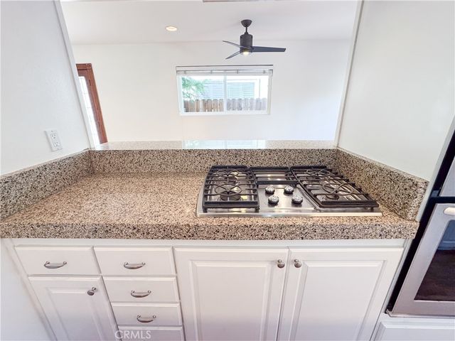 1221 14th STREET, Hermosa Beach, CA 90524