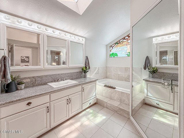 3195 N Geronimo Avenue, Simi Valley, CA 93063