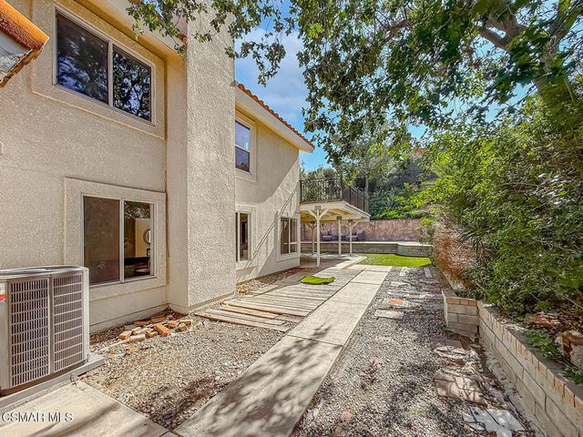 3195 N Geronimo Avenue, Simi Valley, CA 93063