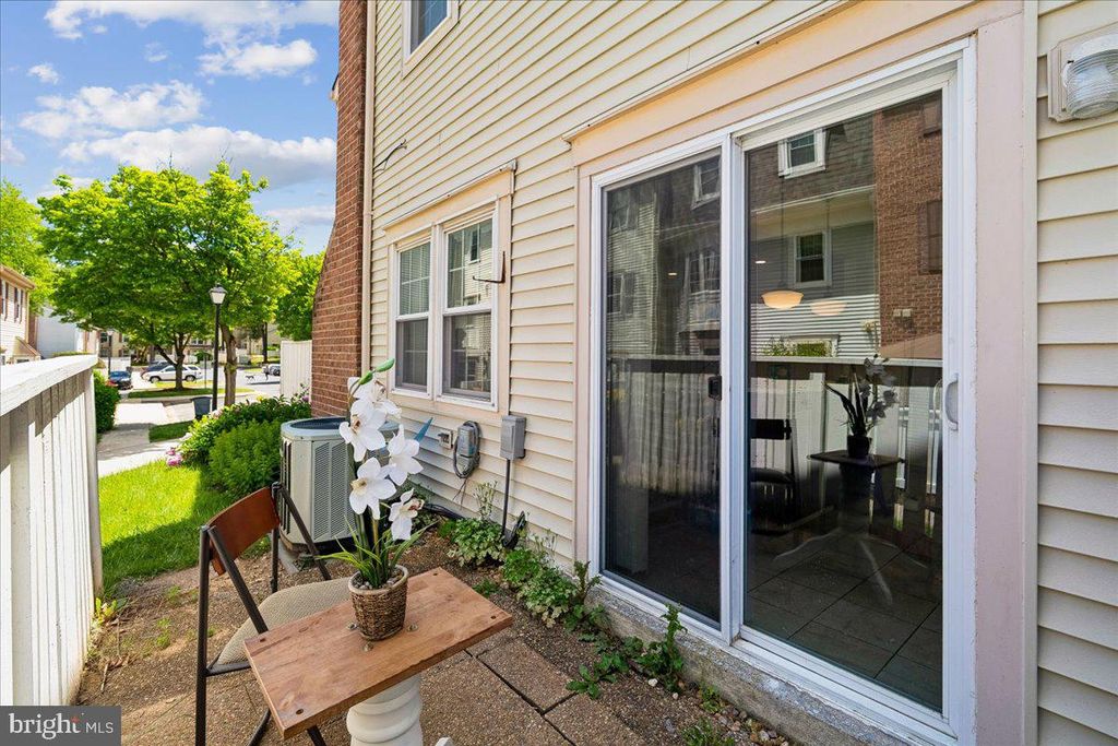 Image 21 of property listing at 11423 FRUITWOOD WAY #143, Germantown, MD 20876