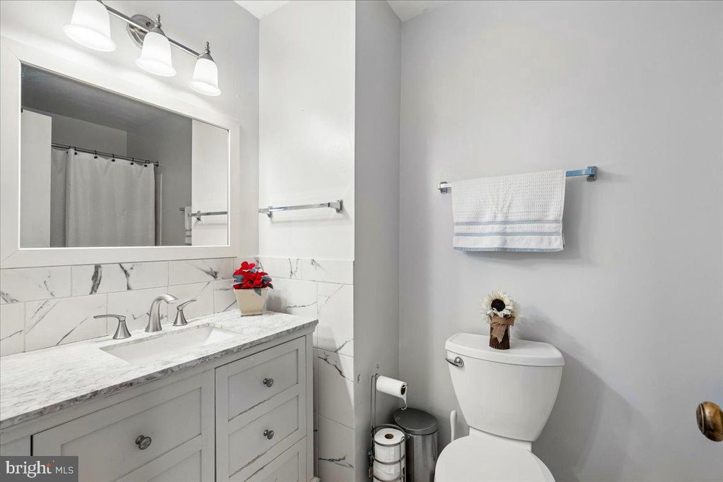 Image 38 of property listing at 11423 FRUITWOOD WAY #143, Germantown, MD 20876