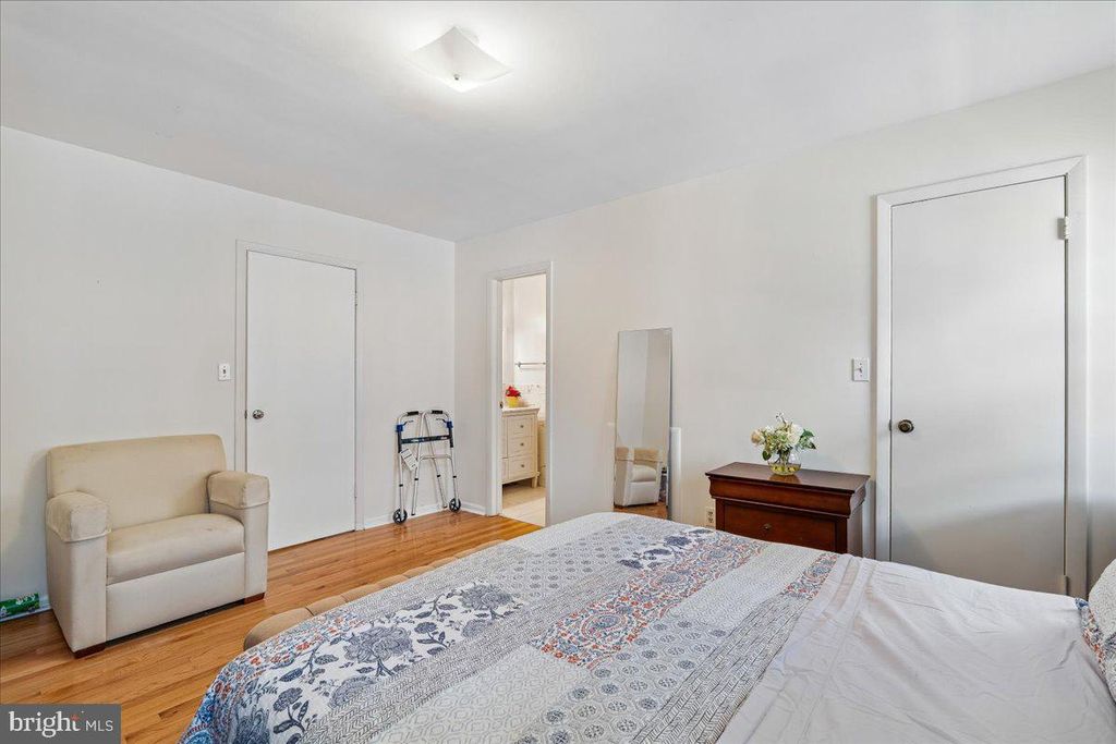 Image 39 of property listing at 11423 FRUITWOOD WAY #143, Germantown, MD 20876