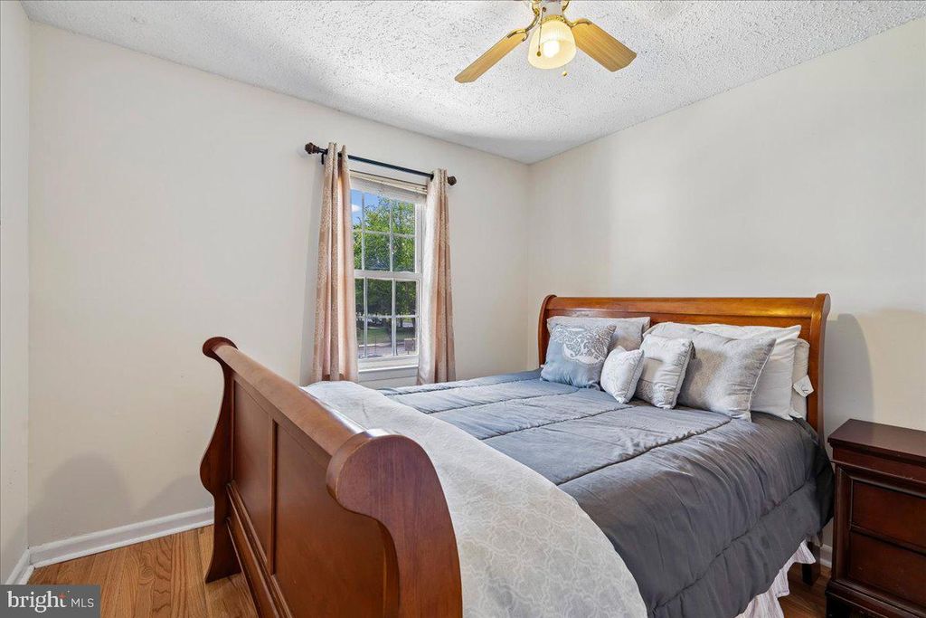 Image 43 of property listing at 11423 FRUITWOOD WAY #143, Germantown, MD 20876