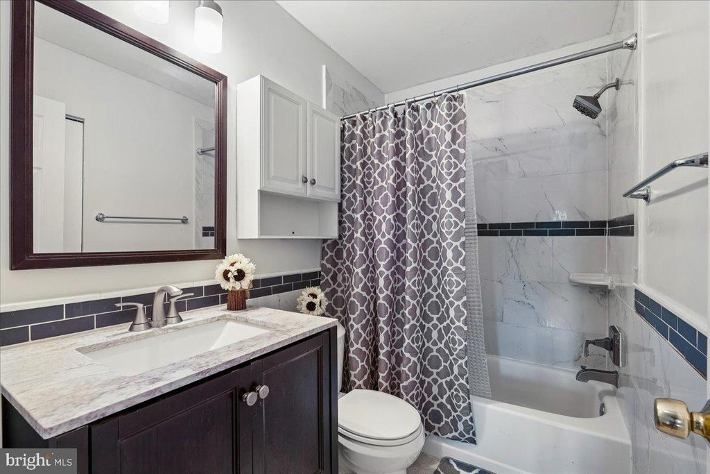 Image 46 of property listing at 11423 FRUITWOOD WAY #143, Germantown, MD 20876