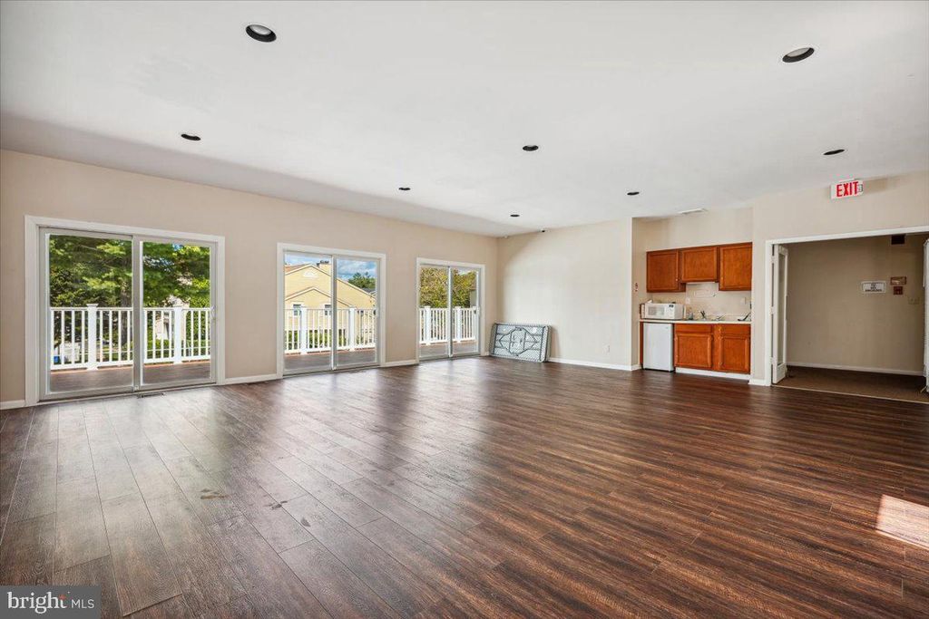 Image 54 of property listing at 11423 FRUITWOOD WAY #143, Germantown, MD 20876