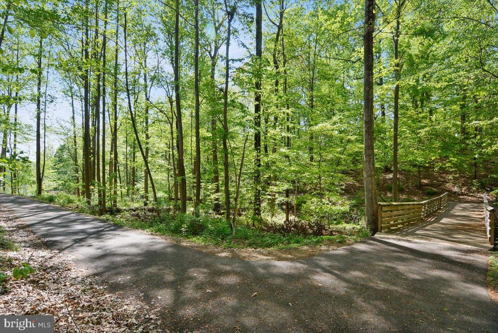 Image 72 of property listing at 11423 FRUITWOOD WAY #143, Germantown, MD 20876