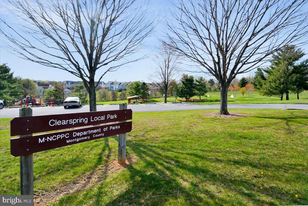 Image 74 of property listing at 11423 FRUITWOOD WAY #143, Germantown, MD 20876