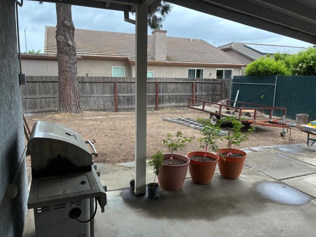 1995 Jacob Dr, Yuba City, CA 95993