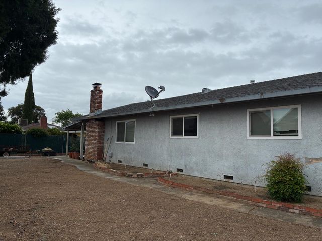 1995 Jacob Dr, Yuba City, CA 95993