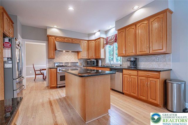 6551 Overlook Road, Upper Macungie Twp, PA 18069