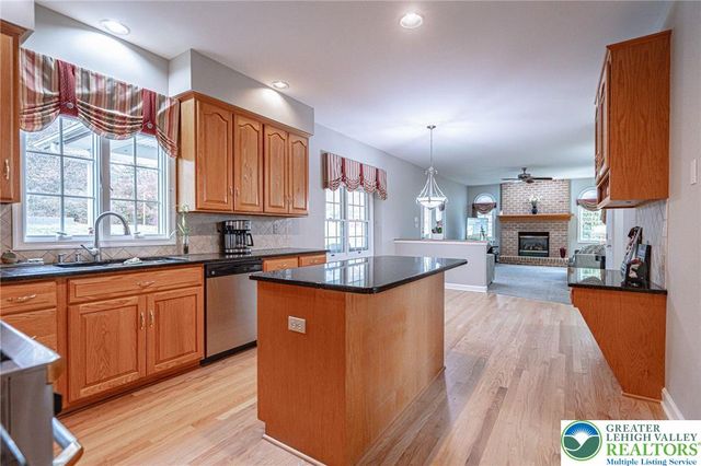 6551 Overlook Road, Upper Macungie Twp, PA 18069