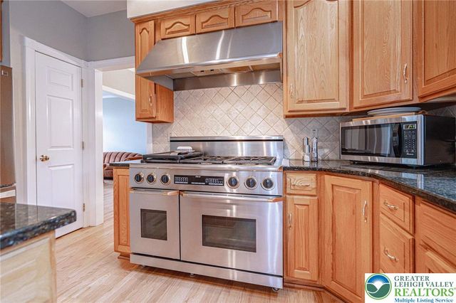 6551 Overlook Road, Upper Macungie Twp, PA 18069