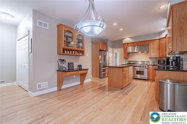 6551 Overlook Road, Upper Macungie Twp, PA 18069