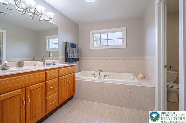 6551 Overlook Road, Upper Macungie Twp, PA 18069