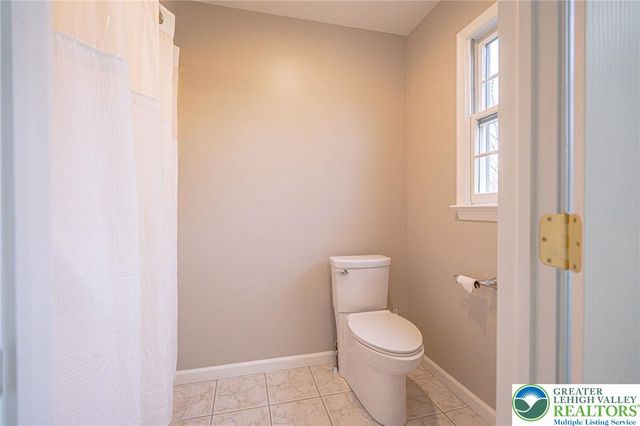 6551 Overlook Road, Upper Macungie Twp, PA 18069