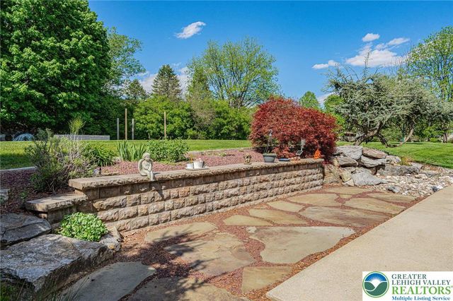 6551 Overlook Road, Upper Macungie Twp, PA 18069