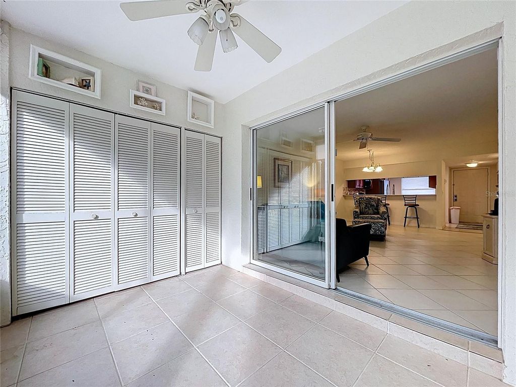 Image 12 of property listing at 7201 29TH AVE DRIVE 102, Bradenton, FL 34209