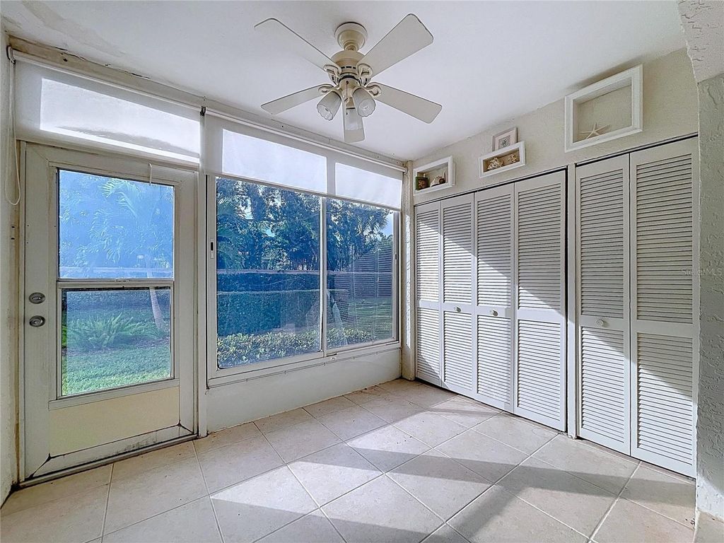 Image 13 of property listing at 7201 29TH AVE DRIVE 102, Bradenton, FL 34209