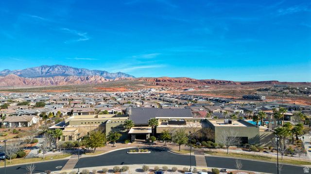 996 N CAMINO AGUA, Washington, UT 84780