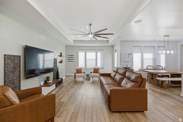 996 N CAMINO AGUA, Washington, UT 84780