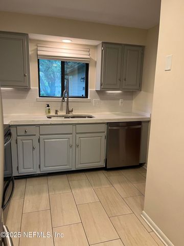 1809 KINGS Way, Neptune Beach, FL 32266