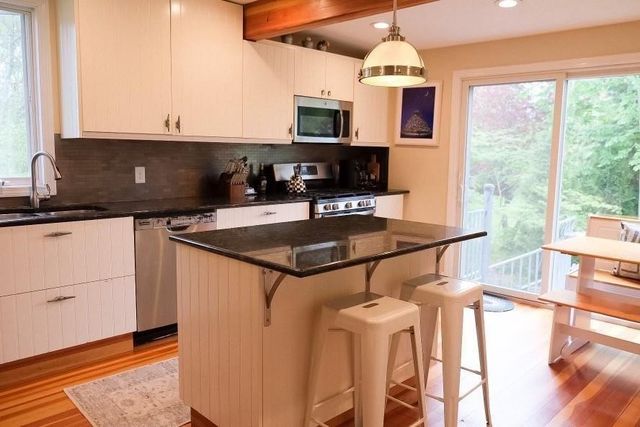 28 East Street 2, Newport, RI 02840