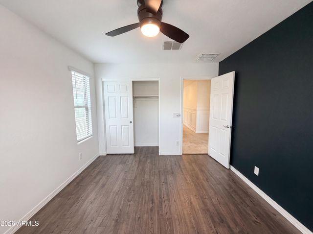 5728 W RAYMOND Street, Phoenix, AZ 85043