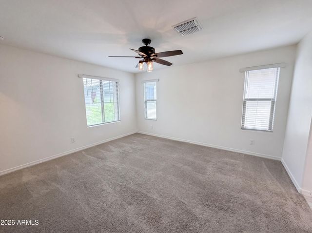 5728 W RAYMOND Street, Phoenix, AZ 85043
