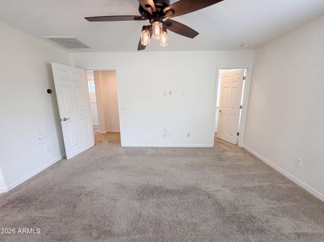 5728 W RAYMOND Street, Phoenix, AZ 85043