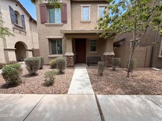 5728 W RAYMOND Street, Phoenix, AZ 85043