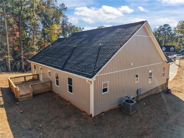 515 Woods Drive, Randleman, NC 27317