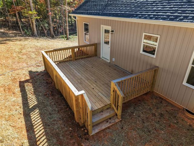 515 Woods Drive, Randleman, NC 27317