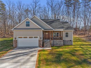 515 Woods Drive, Randleman, NC 27317