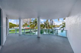 7914 Harbor Island Dr 203, North Bay Village, FL 33141