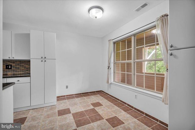 421 TAVISTOCK, Cherry Hill, NJ 08034