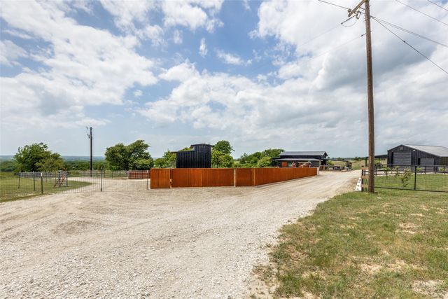 480 County Road 2745, Decatur, TX 76234