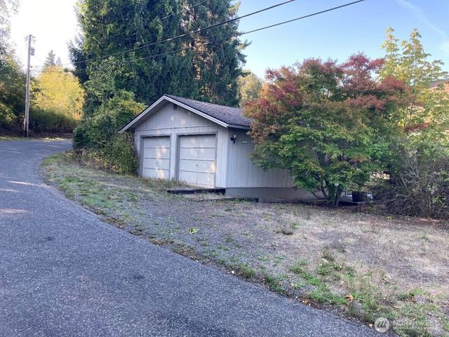 160 N Old Mill Road, Hoodsport, WA 98548