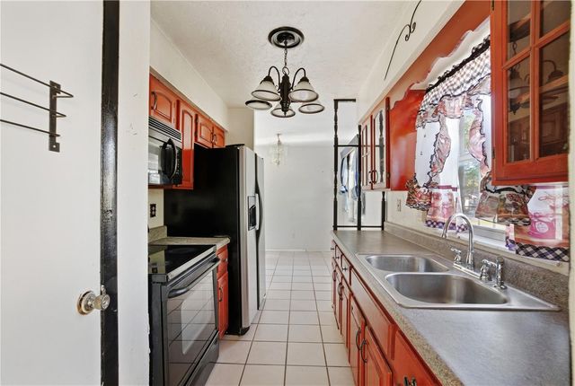 800 ORANGE GROVE DRIVE, Altamonte Springs, FL 32701