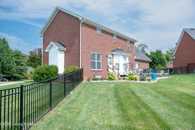 13314 Oak Forest Ct, Louisville, KY 40245