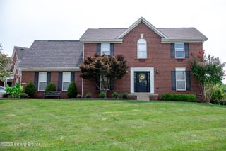 13314 Oak Forest Ct, Louisville, KY 40245